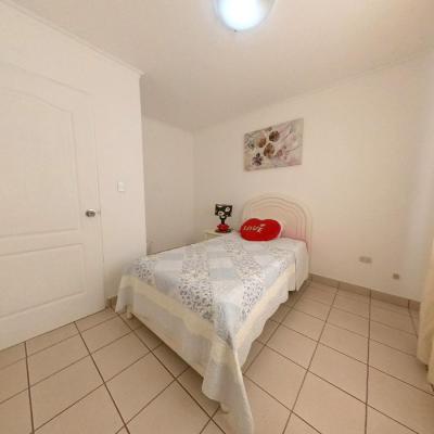 ¡EN VENTA! DEPARTAMENTO EN CONDOMINIO LOS PINOS DE LA PLATA